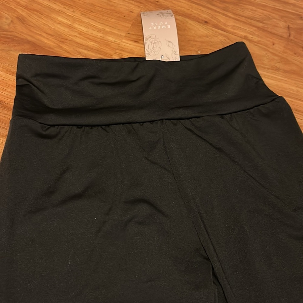 EMERY ROSE BLACK LEGGINGS - Picture 3 of 4